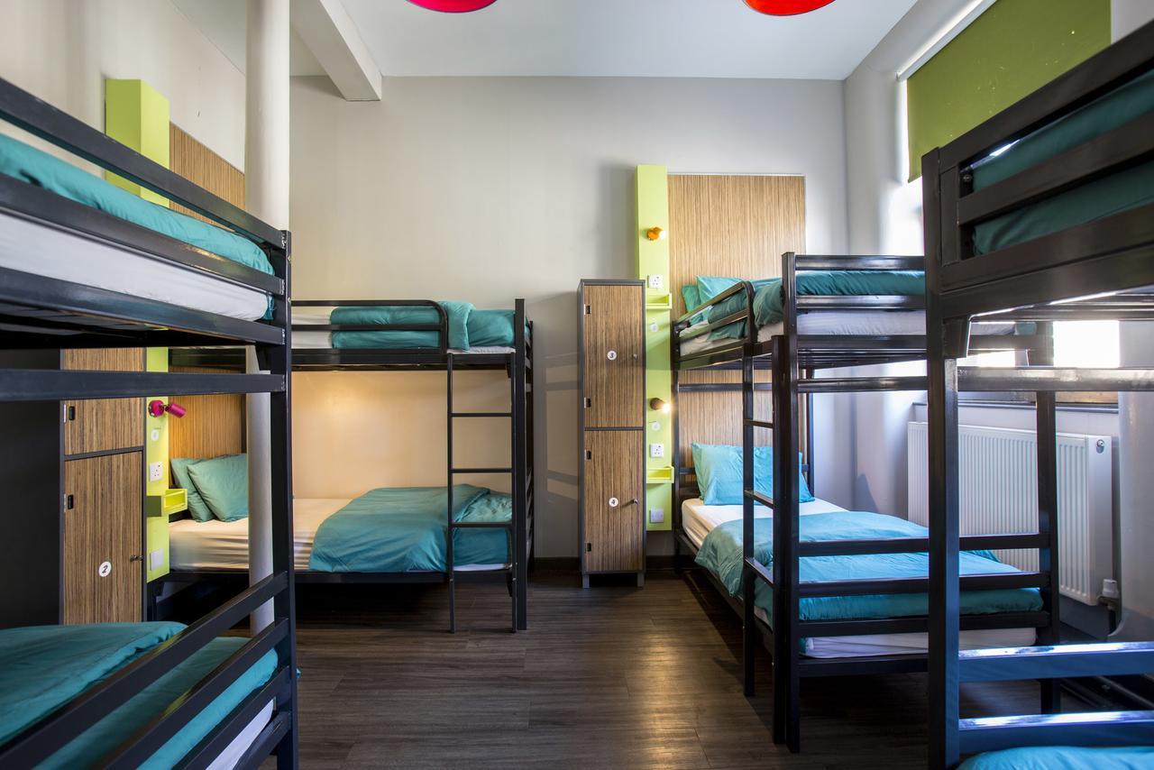 Bed 10-Bed Mixed Dormitory Room