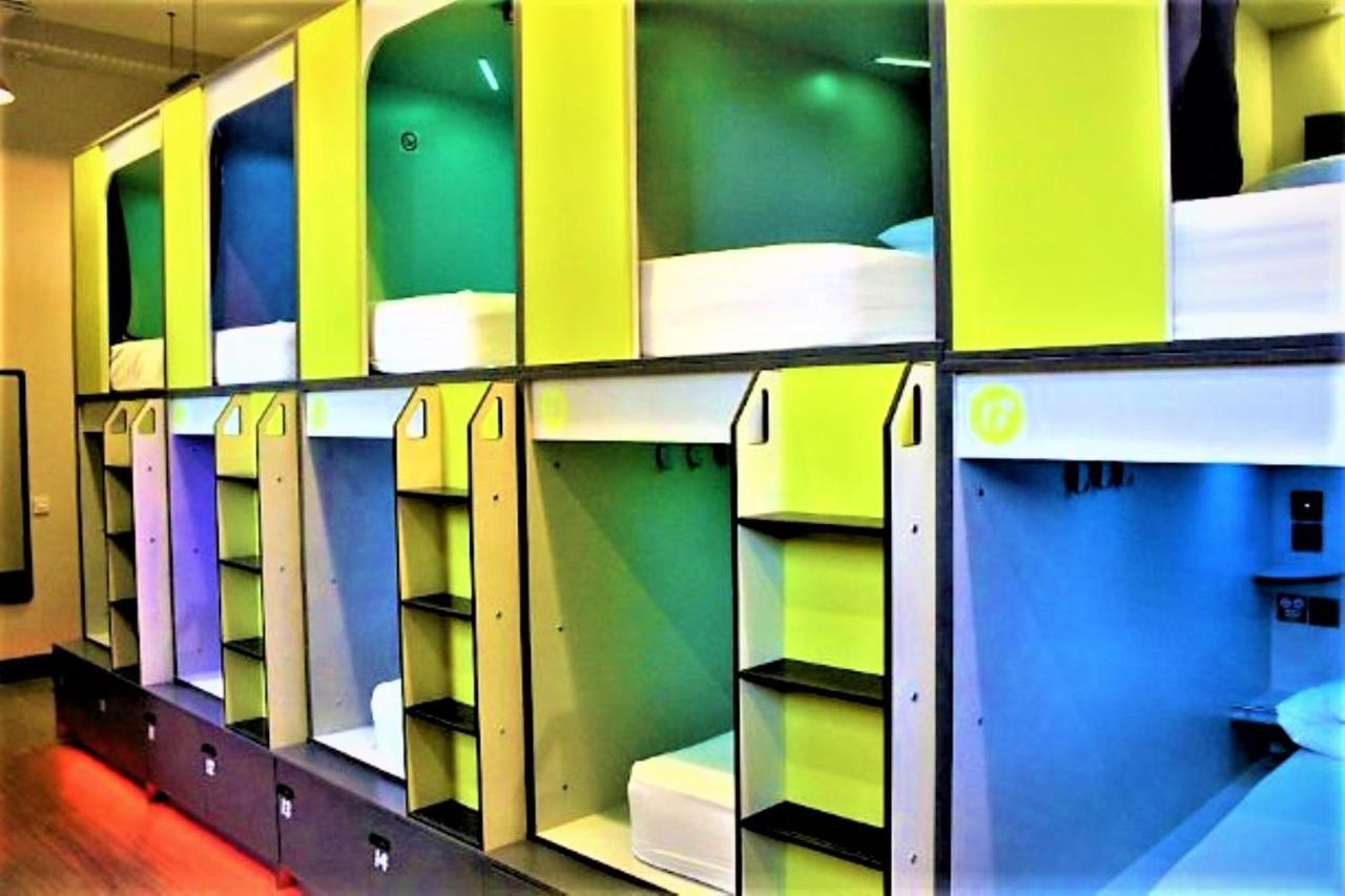 POD BED 22 Bed Mixed Dorm